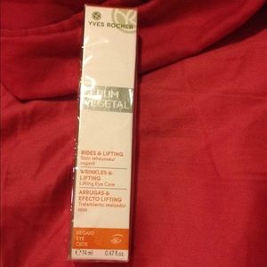 NWT Yves Rocher Serum Vegetal Lifting Eye Care